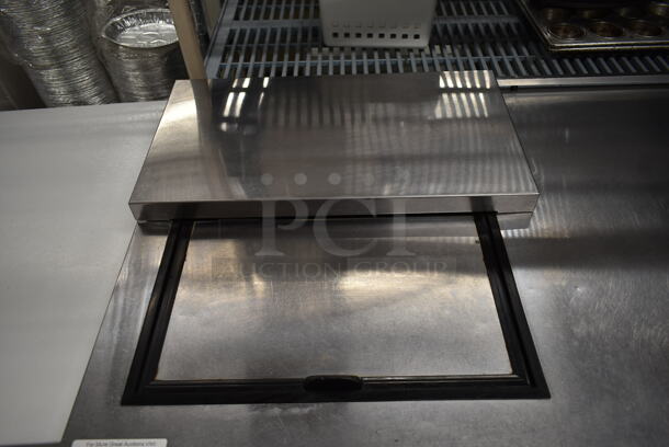 2010 True TDD-3CT Stainless Steel Commercial Direct Draw Kegerator w/ 2 Two Head Beer Towers, Sliding Lid and 4 Couplers. 115 Volts, 1 Phase. Tested and Working! - Image 3 of 8