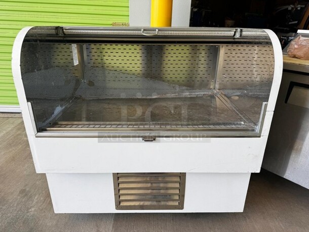 QBD CLDS 4239  open grab and go fridge cooler 120V| 42X35X41  - Image 1 of 3