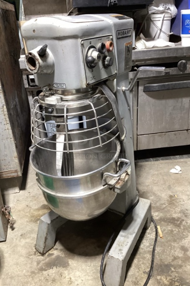 Hobart D-300T All Purpose Mixer W/Bowl, Paddle and Bowl Guard. TESTED AND WORKING! - Image 1 of 3