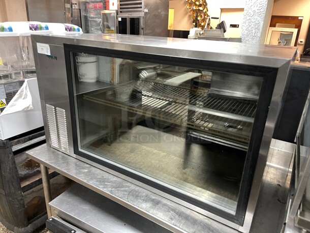 Working! Silver King SKDC48 - 48 inch Commercial Refrigerated Counter Top Display Case  (Pie and Salad Case ) 115 Volt NSF Tested and Working!