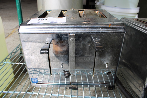 Stainless Steel Commercial Countertop 4 Slot Toaster. 11.5x11.5x9