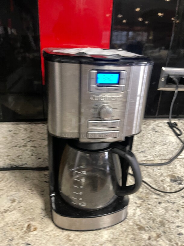 Working! Cuisinart 14-Cup Brew Central Programmable Coffeemaker 115 Volt Tested and Working!