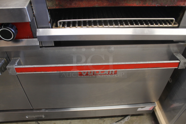Vulcan 260L Natural Gas 6 Burner Range and 24" Griddle Combo w/ 2 Ovens, Gas Hose and Salamander Shelf - Image 6 of 12
