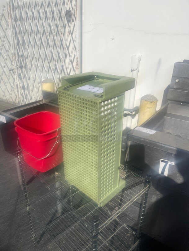 Vollrath Flatware Basket with Handle - 8 Compartment, Green NSF  - Image 3 of 7