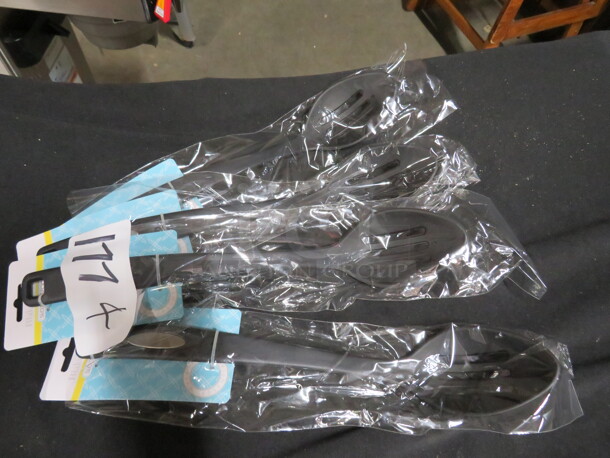 NEW Poly Slotted Spoon. 4XBID - Image 1 of 1