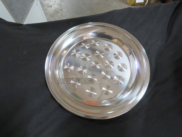 NEW Tablecraft Stainless Steel 12 Inch Round Cater Tray. #CTX12R. 6XBID