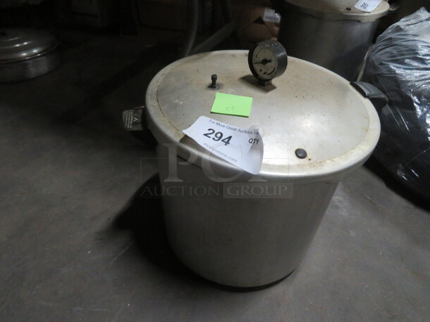 One Pressure Cooker. - Image 1 of 1