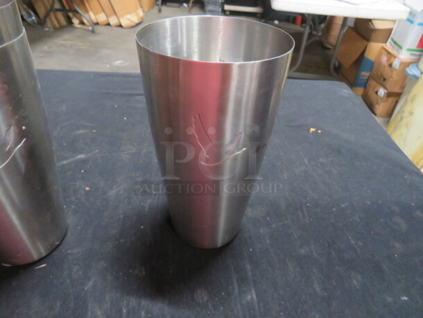 Sky Vodka Mixing Glass. 3XBID - Image 1 of 2