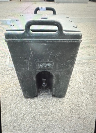 One Cambro Portable Drink Dispenser. 16X21X25
