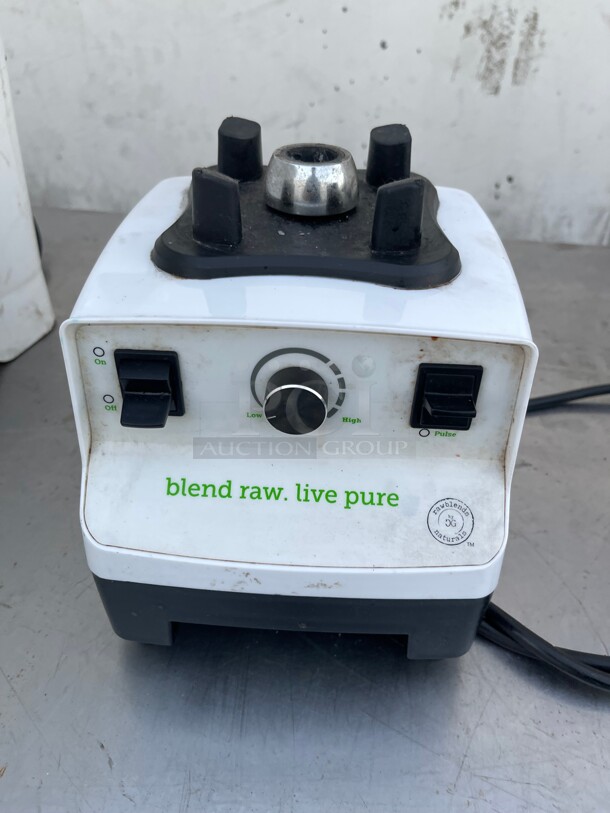 Working! Commercial Blender Model RB-777 115 Volt NSF No Jar 2L Capacity  - Image 1 of 10