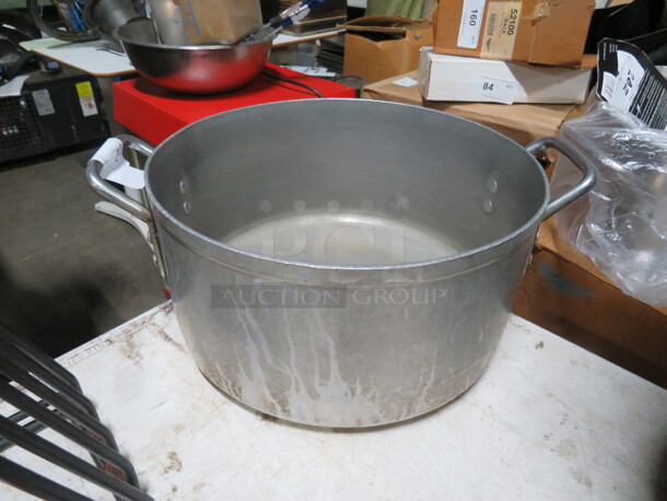 One Aluminum Stock Pot. 14X7 - Image 1 of 1