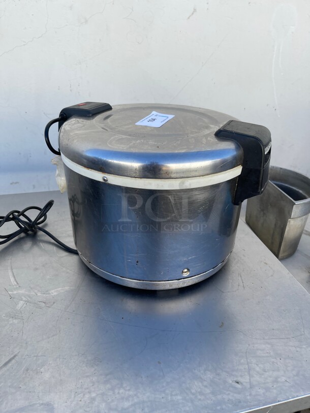 Working! Stainless Steel 30 Cups Commercial Rice Warmer NSF 115 Volt Tested and Working! - Image 2 of 6