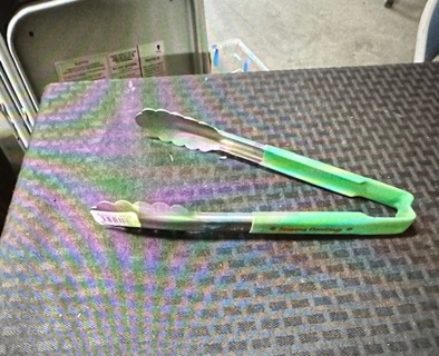 NEW Vollrath 9.5 Inch Utility Tongs With Gator Grip Handles. 4XBID