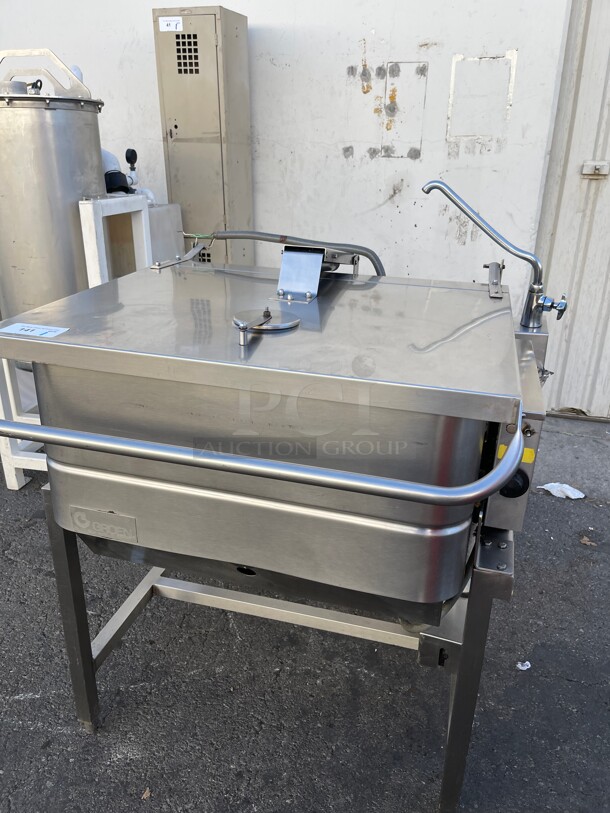 Working! Groen 30 Gallon Commercial Tilted Skillet Natural Gas NSF Tested and Working! - Image 3 of 11