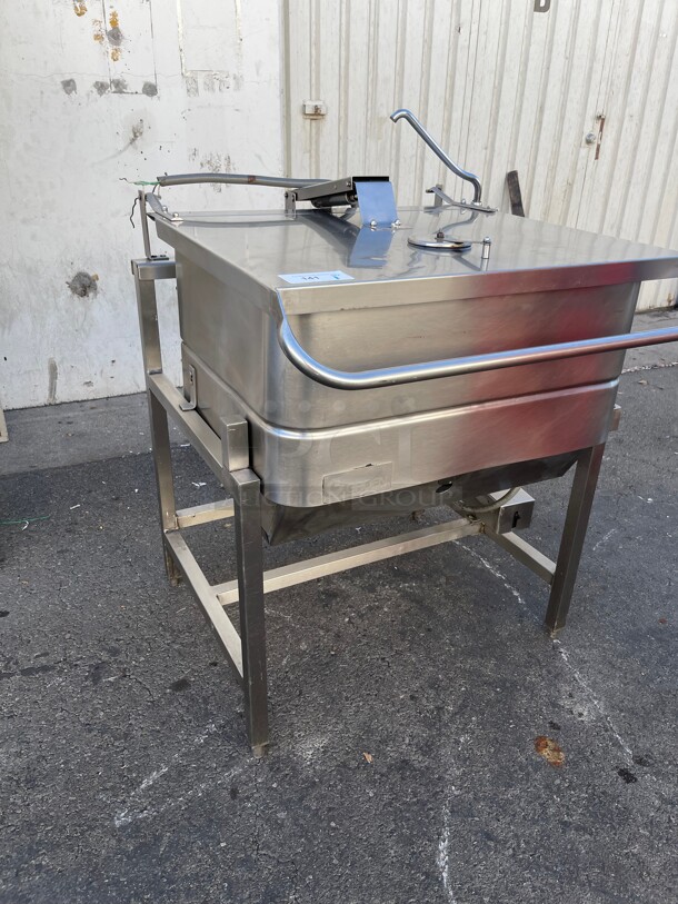 Working! Groen 30 Gallon Commercial Tilted Skillet Natural Gas NSF Tested and Working! - Image 5 of 11