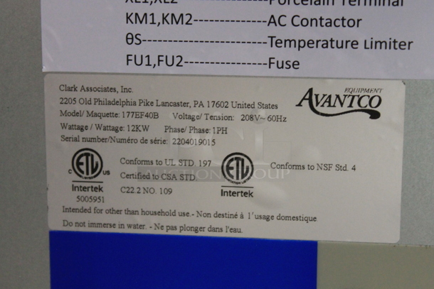 BRAND NEW SCRATCH AND DENT! 2022 Avantco 177EF40B Stainless Steel Commercial Floor Style Electric Powered Deep Fat Fryer w/ 2 Metal Fry Baskets. Stock Picture Used For Gallery Picture. 208 Volts, 1 Phase. Unit Has Only Been Used a Few Times! Tested and Working! - Image 9 of 9