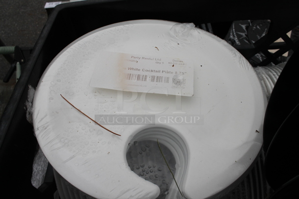 PALLET LOT of Various Items Including Ceramic Plates. Some are BRAND NEW! - Image 6 of 8