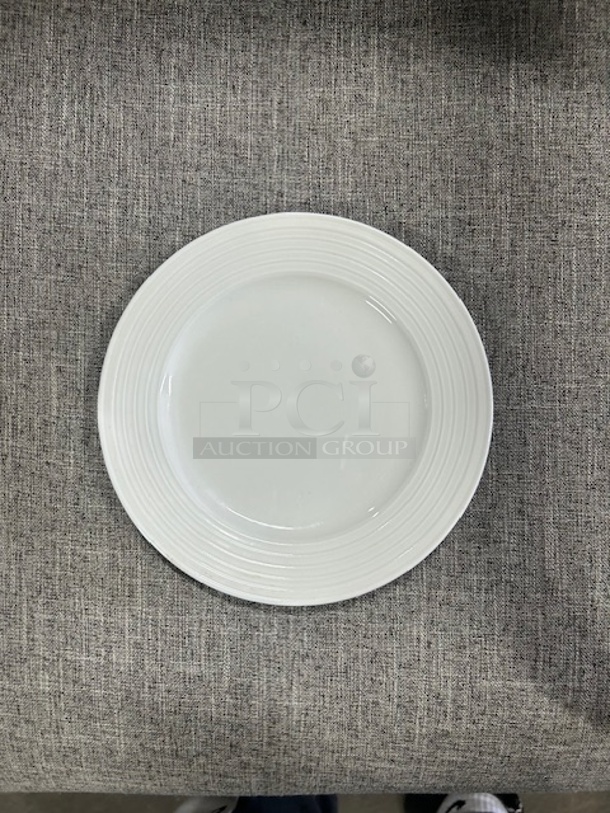 7.5 Inch Maxwell Williams Basic White Plate. 10XBID - Image 1 of 1