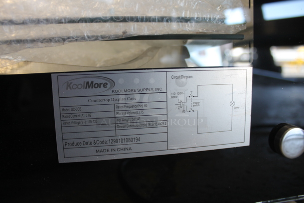 BRAND NEW SCRATCH AND DENT! KoolMore DC-3CB Metal Commercial Countertop Dry Display Case Merchandiser. 110-120 Volts, 1 Phase. - Image 5 of 7