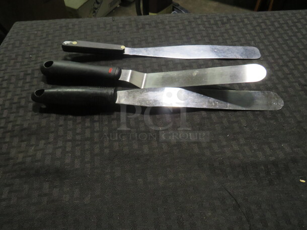 Commercial Spreader. 3XBID - Image 1 of 1