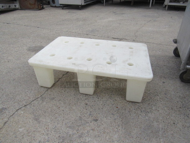 One Poly Dunnage Rack. 33X21X9 - Image 1 of 1
