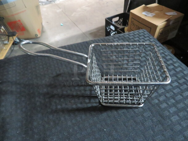 3.5X4X3 Wire Basket. 3XBID