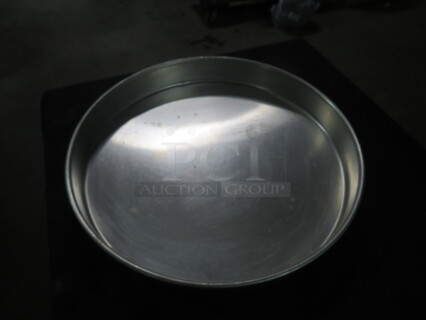 One 16 Inch Round Pan.