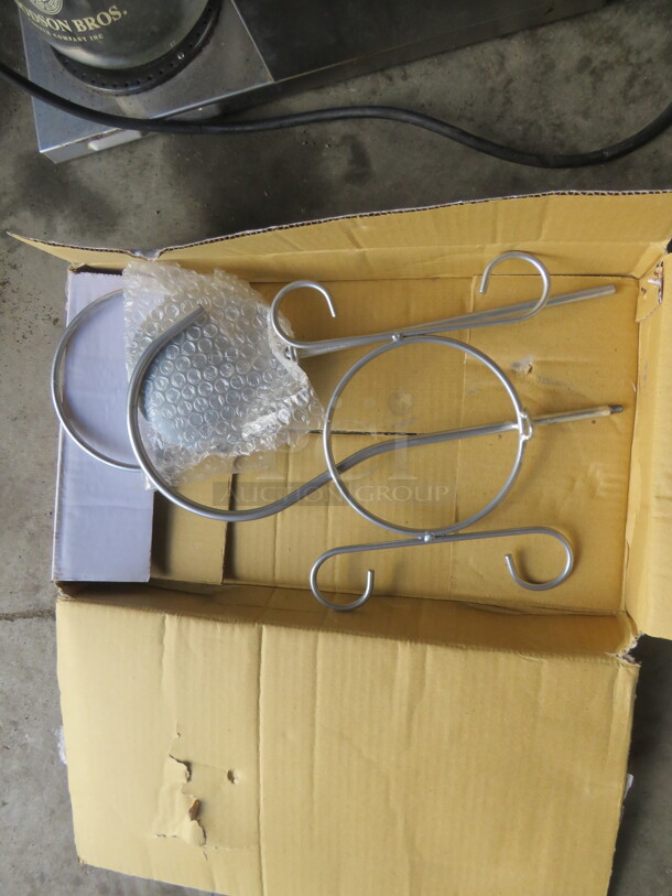 One NEW Metal Wine Vine. - Image 2 of 2