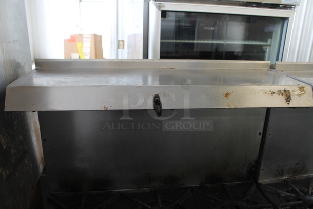 Stainless Steel Commercial Natural Gas Powered 6 Burner Range w/ Oven, Over Shelf and Back Splash. - Image 2 of 6