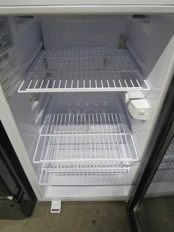 One WORKING Turbo Air Countertop Glass Door Refrigerator With 3 Racks. Model# TGM-5R-N6. 110-120 Volt. 19X21X34 - Image 2 of 2
