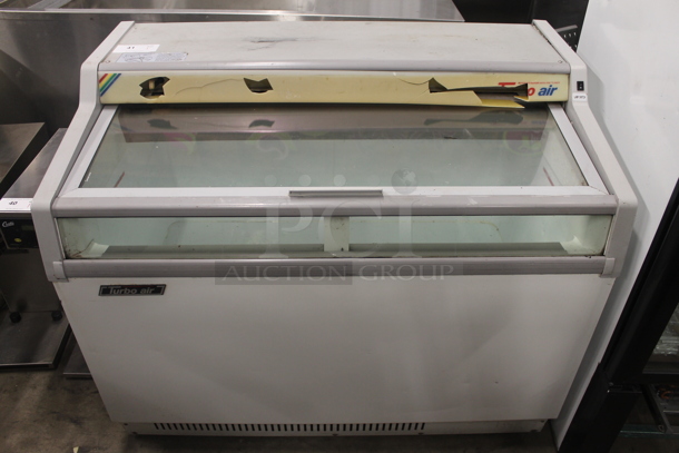 Turbo Air TGF-9F Metal Commercial Open Chest Freezer Merchandiser. 115 Volts, 1 Phase. Tested and Working! - Image 1 of 6