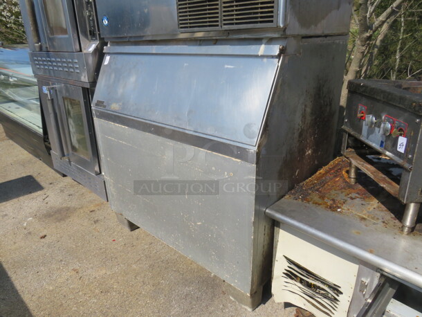 One Hoshizaki Ice Maker And Bin. Model# KM-1301SAH. 208/230 Volt. Unable To Test. 48X34X79 - Image 3 of 3