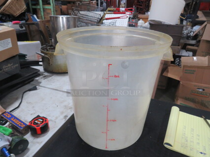 5 Gallon Round Food Storage Container. 4XBID