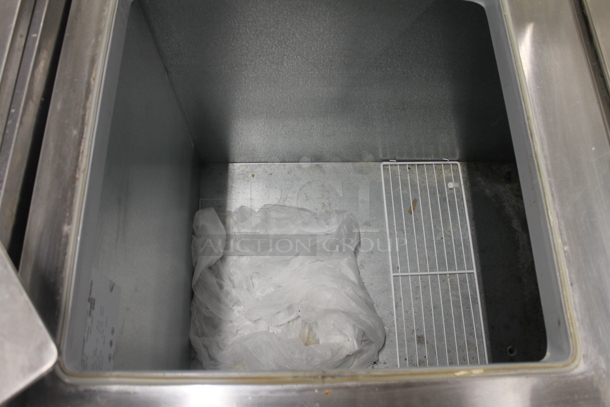 Master-Bilt DC-8D Stainless Steel Commercial Chest Freezer w/ 2 Center Hinge Lids. 115 Volts, 1 Phase. Tested and Working! - Image 5 of 7