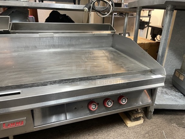 Lang 172T 72 inch  Electric Griddle w/ Thermostatic Controls - 1inch Steel Plate, 208v/3ph Tested and Working! - Image 7 of 12