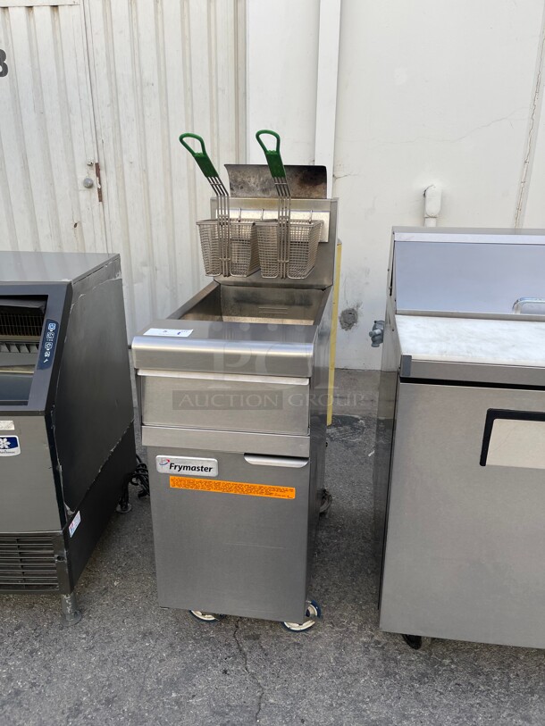 Late Model! Frymaster MJ150 Natural Gas Floor Commercial Fryer 40-50 lb. - 122,000 BTU NSF Tested and Working! 16x32x50