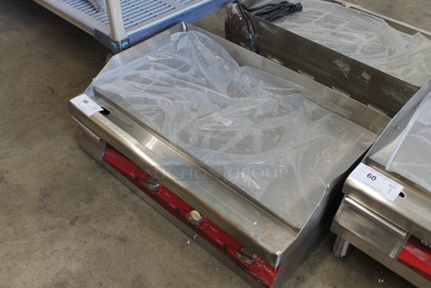 BRAND NEW SCRATCH AND DENT! Avantco 177EG30N Stainless Steel Commercial Countertop Electric Powered Flat Top Griddle w/ Thermostatic Controls. 208/240 Volts, 1 Phase. - Image 5 of 5
