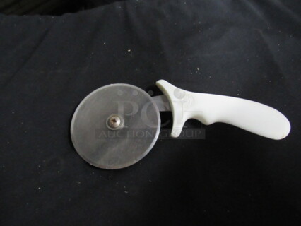 Pizza Cutter. 3XBID