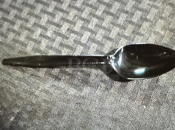 One Open Box Of Black Poly Spoons. - Image 1 of 3