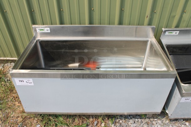 BRAND NEW SCRATCH AND DENT! Regency 600IB1836 Commercial Stainless Steel Underbar Ice Bin. 