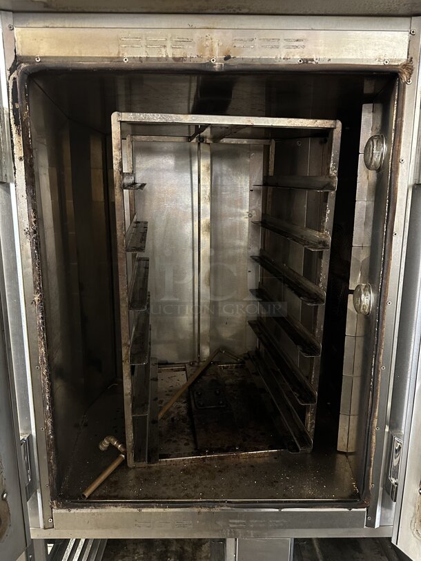 Baxter OV300G Stainless Steel Commercial Natural Gas Powered Mini Rotating Rack Oven w/ Dual Pan Rack on Commercial Casters. 95,000 BTU. - Image 5 of 6