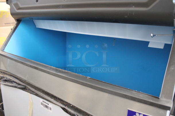 BRAND NEW SCRATCH AND DENT! 2023 Manitowoc IYT1500A-261A Stainless Steel Commercial Ice Head on Commercial Ice Bin. 208-230 Volts, 1 Phase.  - Image 7 of 12