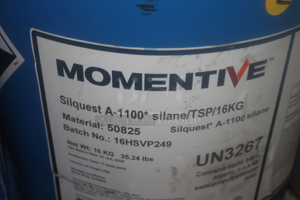 ALL ONE MONEY! MEGA LOT of Various Metal Barrels and Poly Buckets of Various Contents; Aluminum Paste, Ammonium Hydroxide and Liquid Roof. BUYER MUST REMOVE. - Image 12 of 12