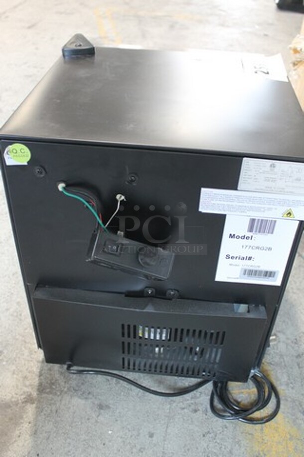 BRAND NEW SCRATCH AND DENT! Galaxy 177CRG2B Metal Mini Cooler Merchandiser. 110-120 Volts, 1 Phase. Tested and Working! - Image 4 of 7