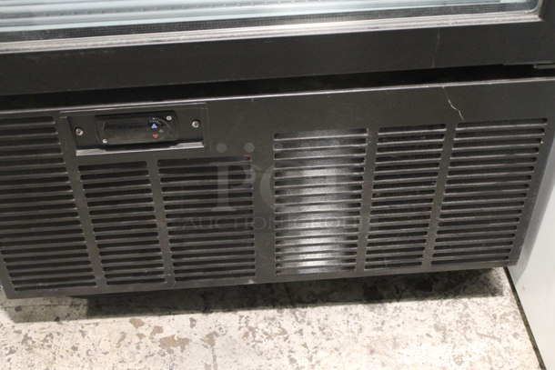 Habco SE18 Metal Commercial Single Door Reach In Cooler Merchandiser w/ Poly Coated Racks. 115 Volts, 1 Phase. Tested and Working! - Image 3 of 5