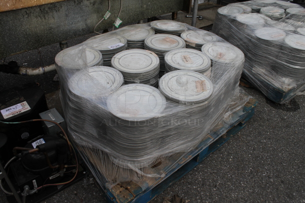 PALLET LOT of Approximately 480 BRAND NEW Plates Including Campbell Dinner 10.75" - Image 2 of 5