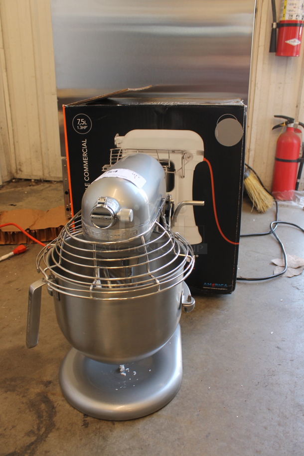 KitchenAid KSMC895CU Metal Commercial Countertop 8 Quart Planetary Dough Mixer w/ Stainless Steel Mixing Bowl, Bowl Guard, Whisk, Paddle and Dough Hook Attachments. 120 Volts, 1 Phase. Tested and Working! - Image 1 of 7