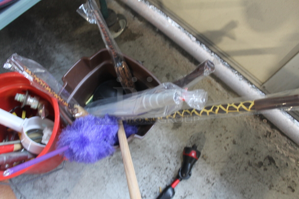 ALL ONE MONEY! Tier Lot of Various Items Including Poly Buckets and Cleaning Supplies! - Image 5 of 5