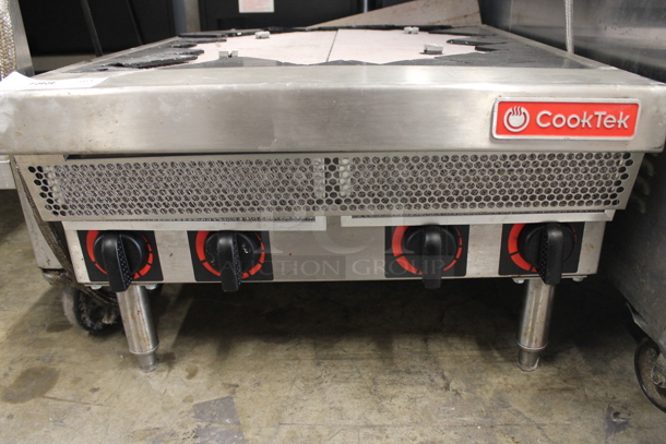 2020 CookTek MC17004-200 Stainless Steel Commercial Countertop Electric Powered 4 Burner Range. 208 Volts. See Pictures For Damaged Rangetop. - Image 4 of 7
