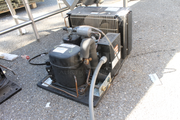 Standex MHHZ007FB Commercial Condensing Unit. 208-230V, 1 Phase. - Image 2 of 4